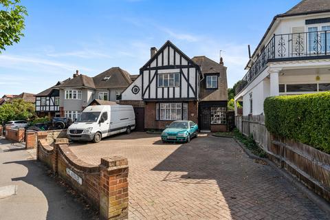 4 bedroom detached house for sale - The Avenue, Wanstead