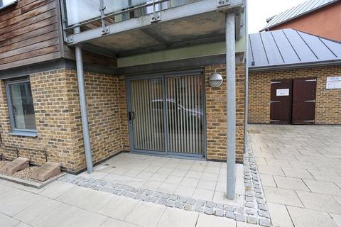 1 bedroom apartment to rent, Marine House, Quayside Drive, Colchester, CO2