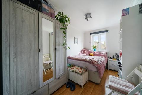 4 Goddard Place, London, N19 5GS