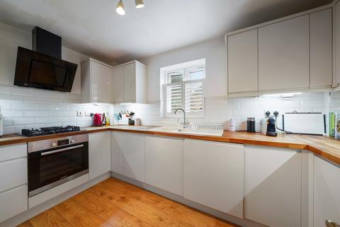 4 Goddard Place, London, N19 5GS
