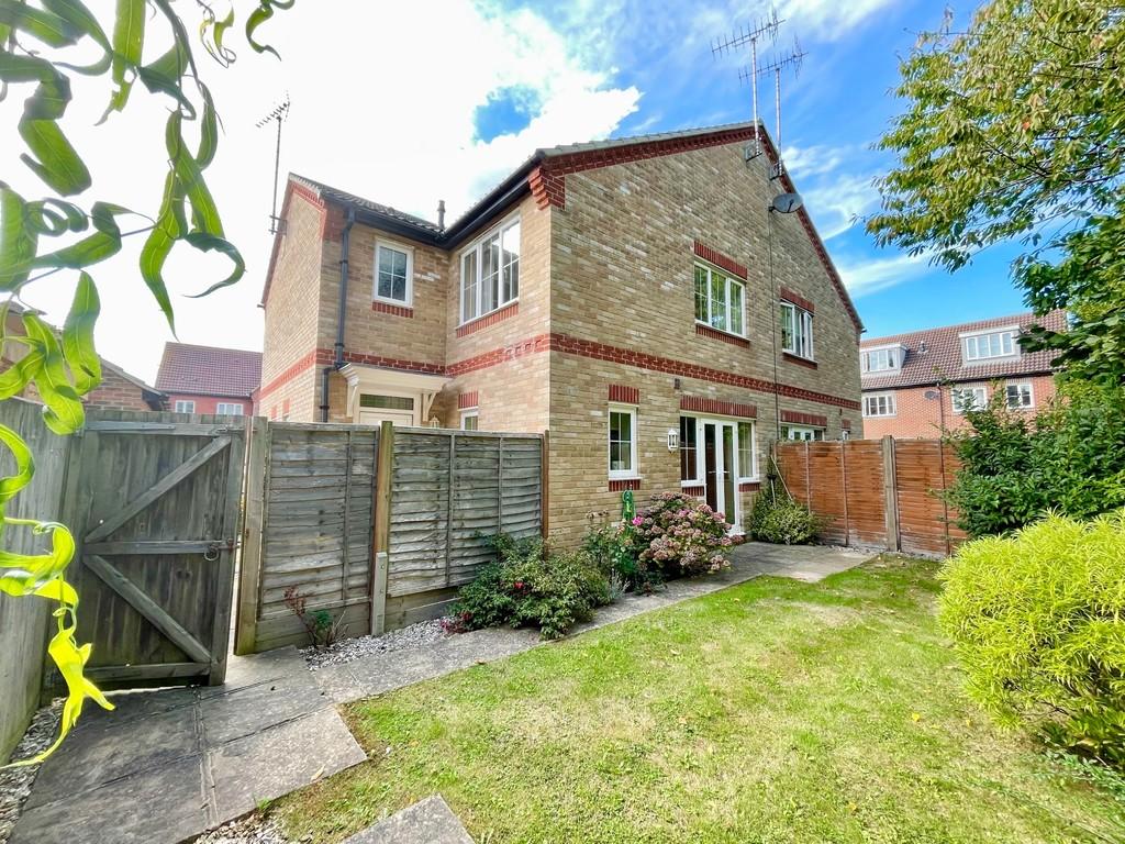 Watersmead Drive, Littlehampton 2 bed end of terrace house for sale £300,000