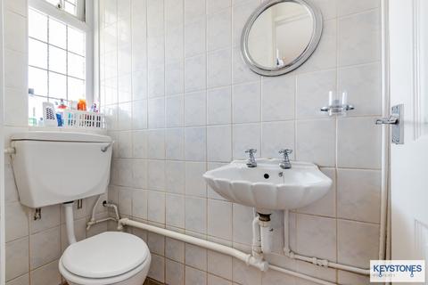1 Harebell Way, Romford, RM3 8AS