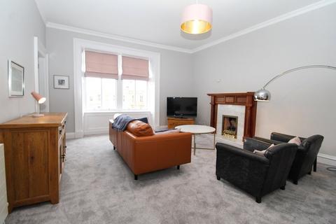 2 bedroom flat to rent, Royal Crescent, Glasgow, G3