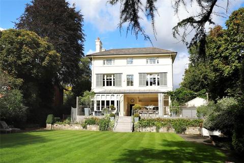 5 Copse Hill, London, SW20 0NB