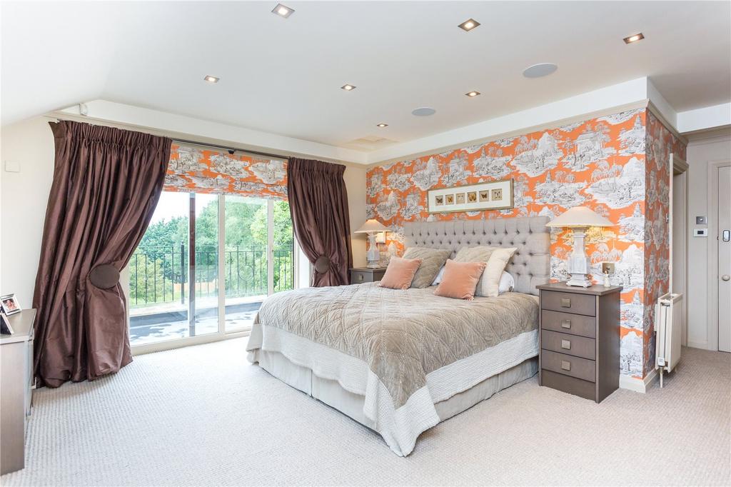 Mast Bedroom