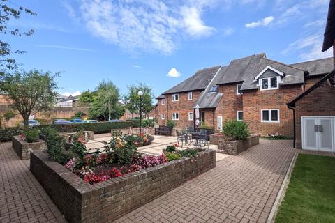 1 bedroom retirement property for sale - Castle Fields, The Slade, Tonbridge, TN9 1HS
