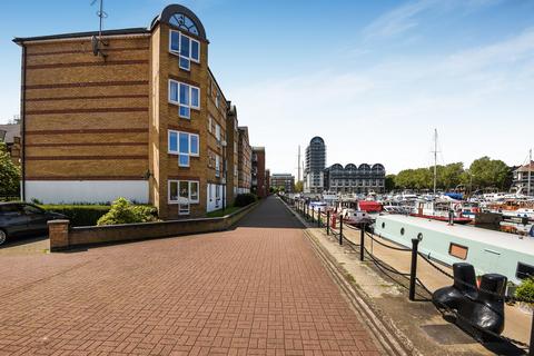 1 bedroom apartment to rent, Windsock Close, South Dock Marina, Surrey Docks SE16