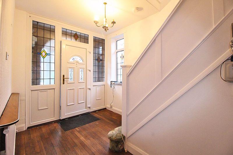 Sandyfields Road, SEDGLEY, DY3 3LB 3 bed detached house for sale £399,950