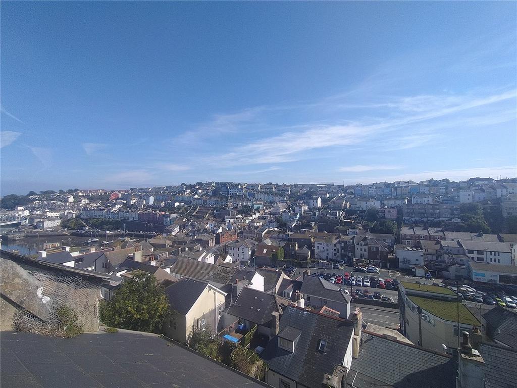 Station Hill, Brixham, Devon, TQ5 3 bed terraced house £269,500