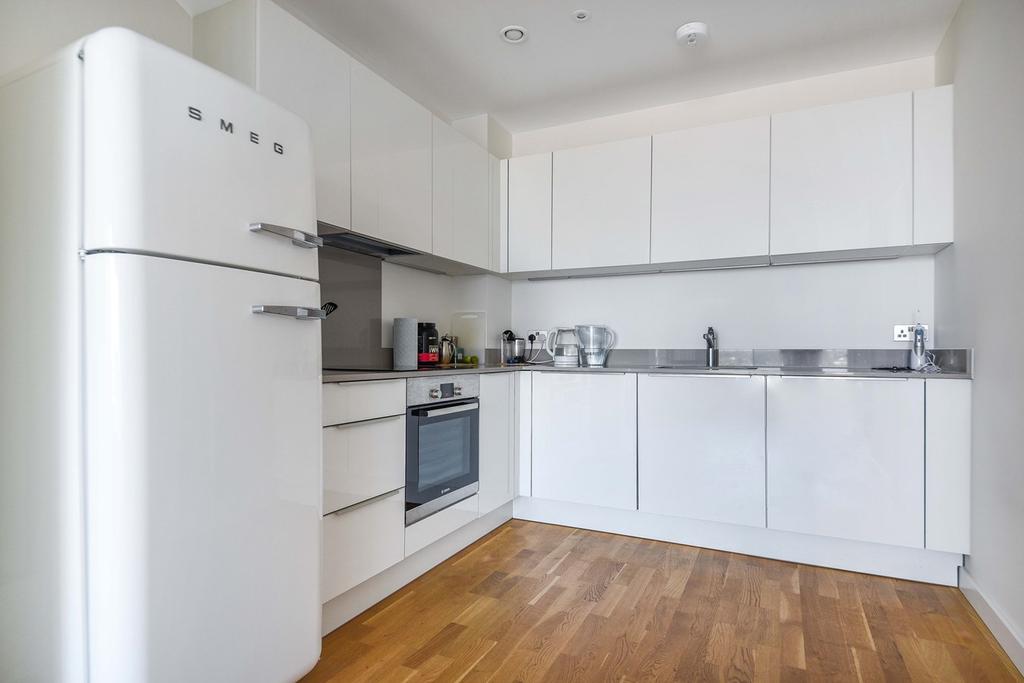 St Marks Square, Bromley, BR2 1 bed apartment for sale £375,000