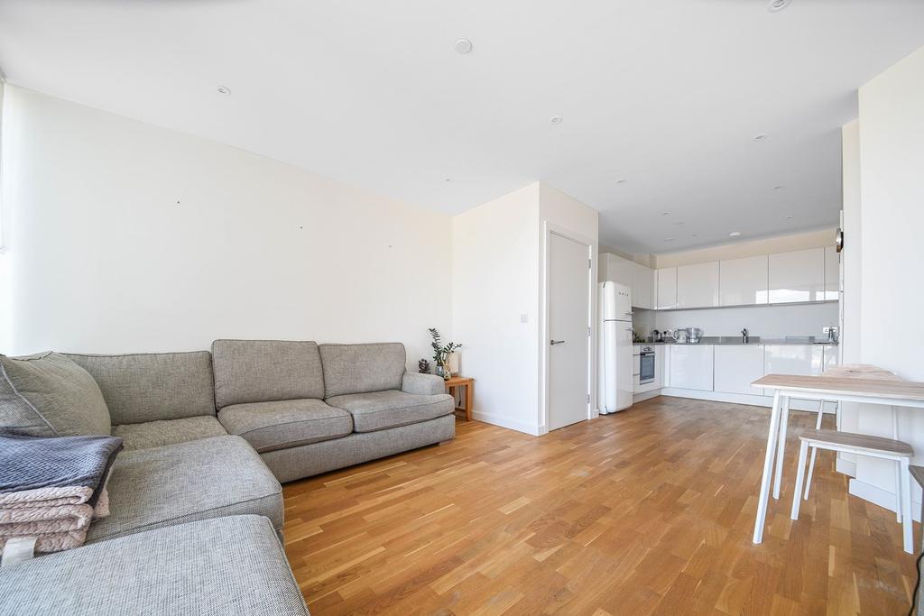 St Marks Square, Bromley, BR2 1 bed apartment £375,000