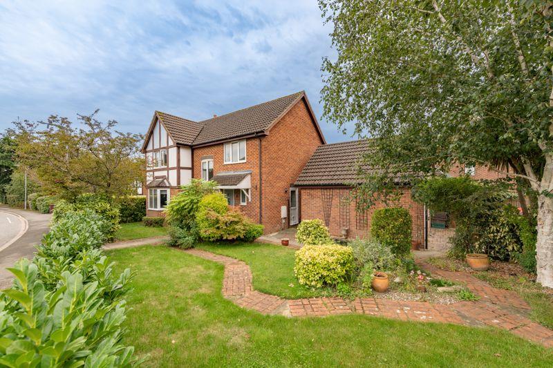 Mallard Drive, Ridgewood 4 bed detached house for sale £575,000