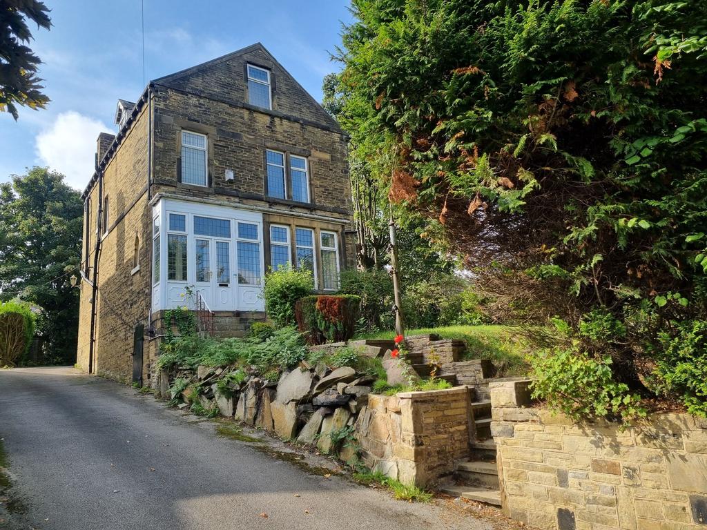 Toller Lane, Bradford, BD9 5 bed detached house - £1,200 pcm (£277 pw)