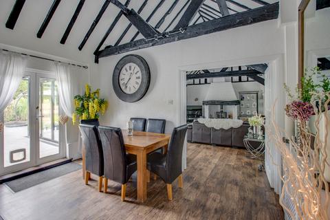 5 bedroom barn conversion for sale, Hedgerley Lane, Gerrards Cross, Buckinghamshire