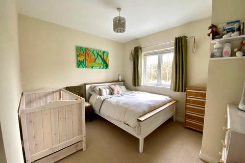 11 The Spinney, Grange Park, Northampton, NN4 5BT