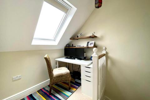 11 The Spinney, Grange Park, Northampton, NN4 5BT