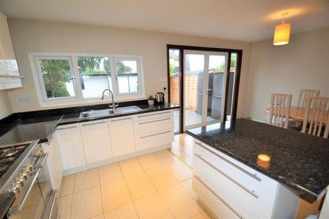 57 Pickhurst Rise, West Wickham, BR4 0AD
