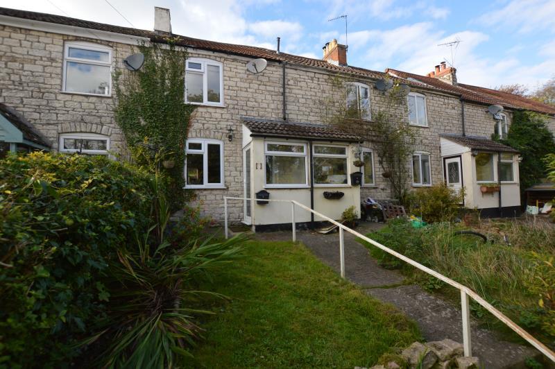 Clapton, Midsomer Norton, Radstock 2 bed terraced house £775 pcm (£