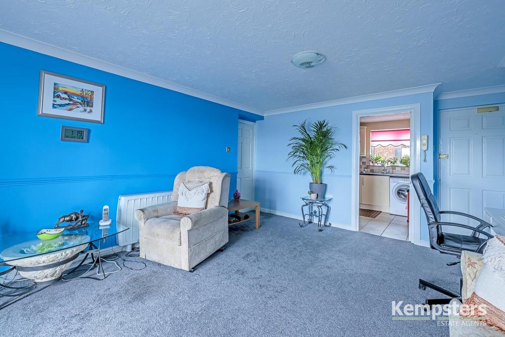 Lounge 4.jpg