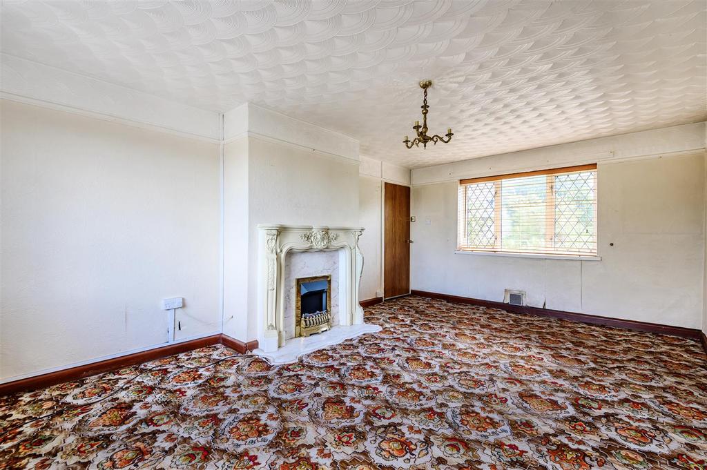 Carmel Road, Winch Wen, Swansea 3 bed semidetached house £120,000