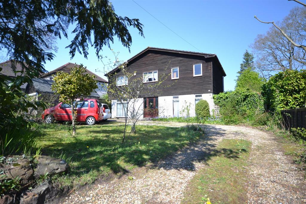 Manor Road, Verwood 4 bed detached house for sale £520,000