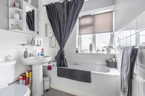 30 Westonfields, Totnes, TQ9 5QU