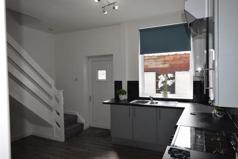 2 bedroom house for sale - Derby Street, Heywood