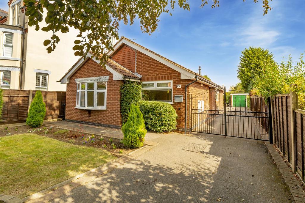 Meadow Road, Beeston, Nottingham 2 bed detached bungalow for sale £