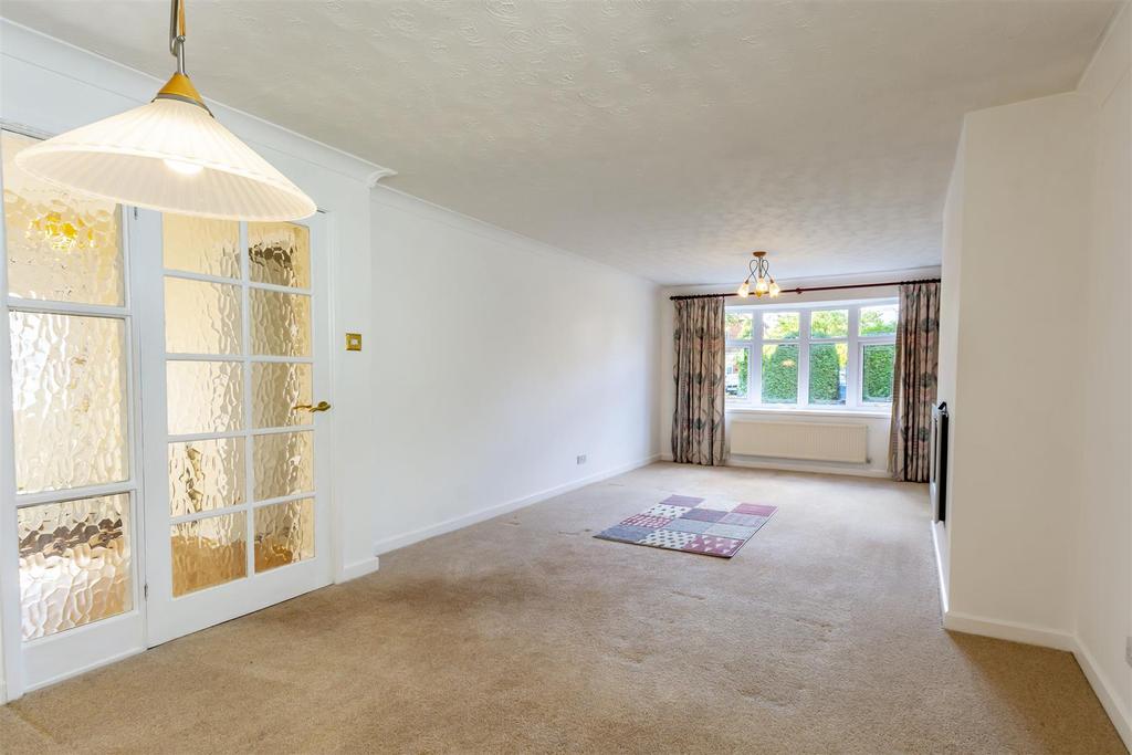 Meadow Road, Beeston, Nottingham 2 bed detached bungalow for sale £