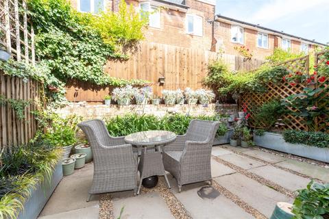 5 Station Yard, Hadleigh, Ipswich, IP7 5TG