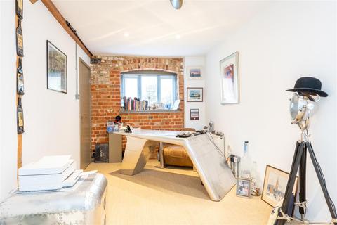 5 Station Yard, Hadleigh, Ipswich, IP7 5TG
