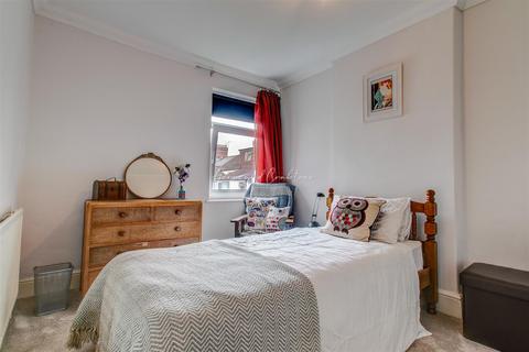 2 Anglesey Street, Cardiff, CF5 1QZ