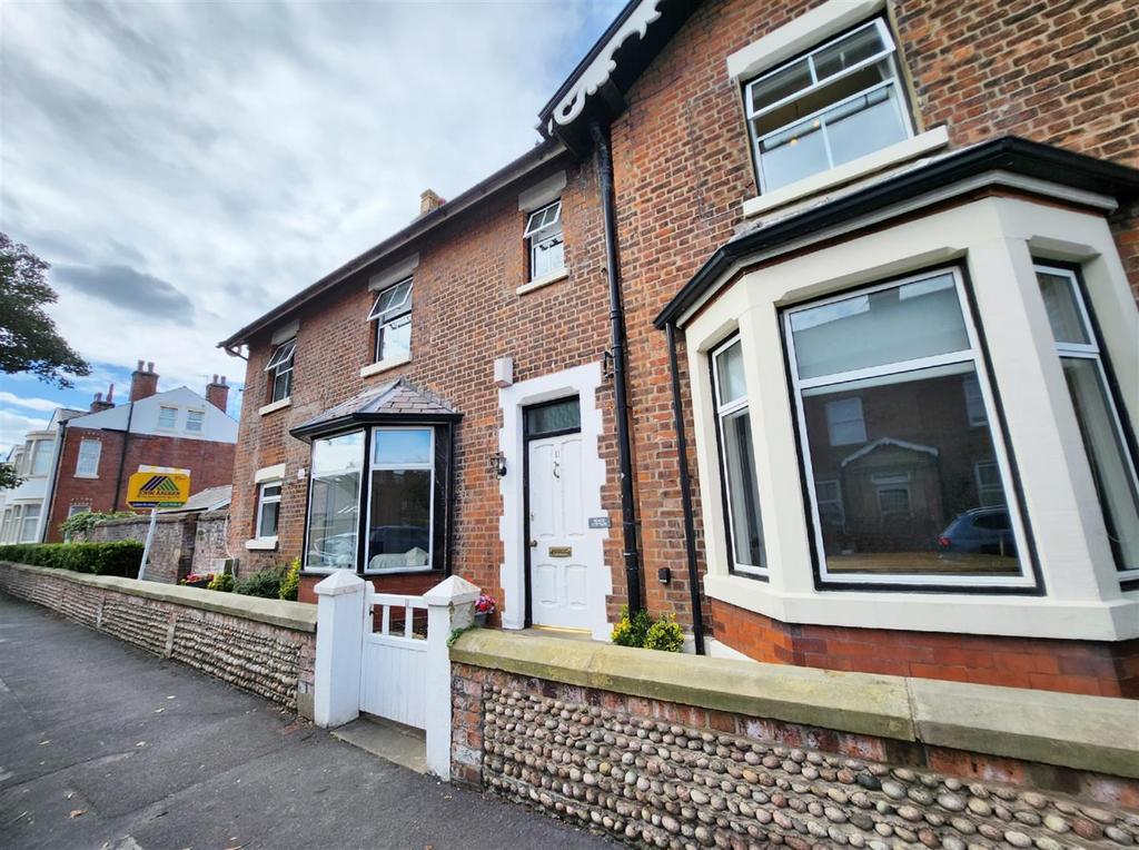 Beach Street, Lytham 3 bed semidetached house £595,000