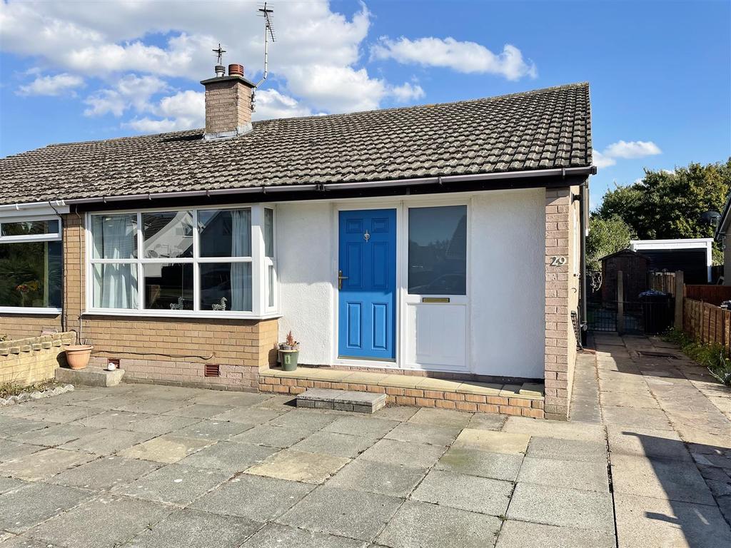 Waddington Road, Lytham St Annes 2 bed semidetached bungalow £185,000