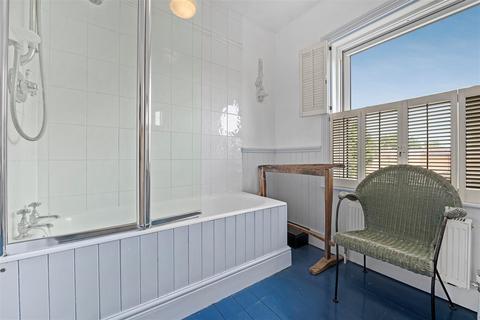 14 Course Road, Ascot, SL5 7HL