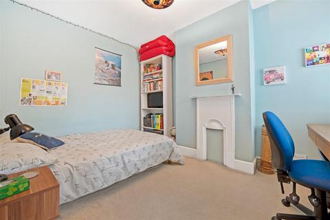14 Course Road, Ascot, SL5 7HL