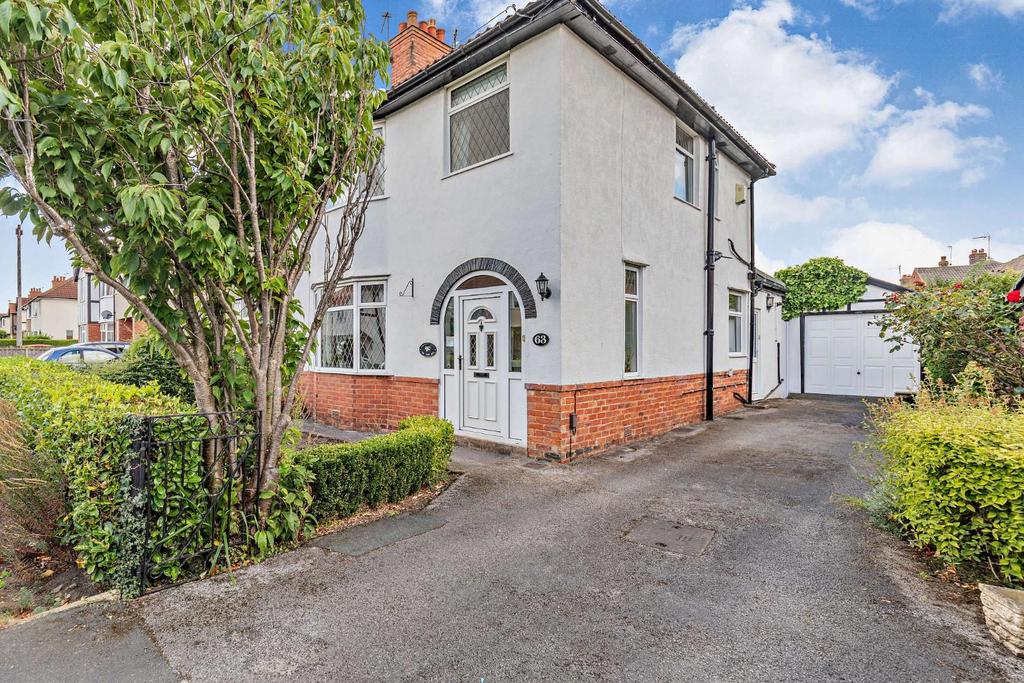 Leyland Road, Harrogate, HG1 4RU 3 bed semidetached house £300,000