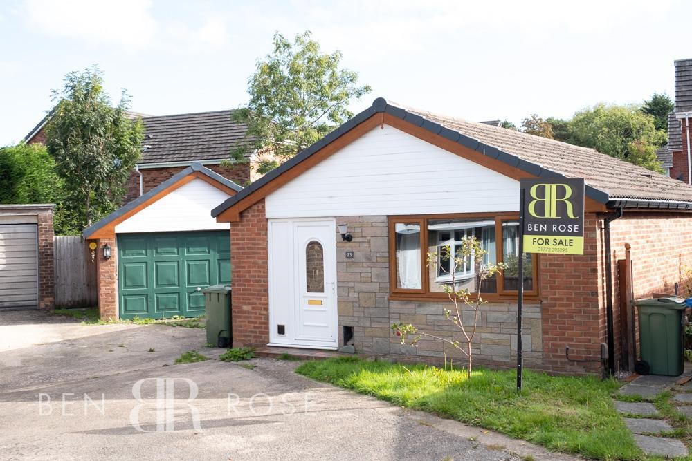 Ashurst Road, Leyland 3 bed detached bungalow for sale £200,000