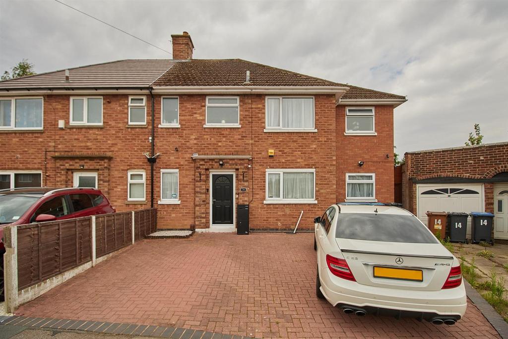 Holt Road, Burbage 4 bed semidetached house £350,000