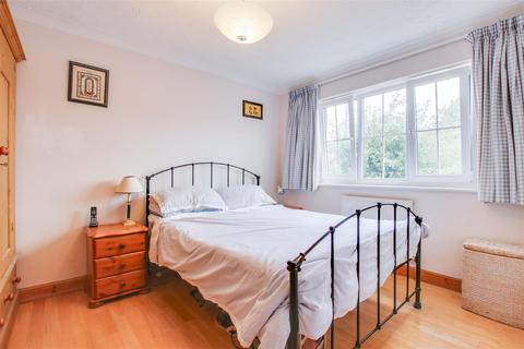 4 bedroom detached house for sale - The Elms, Hertford