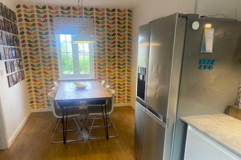 118 White Farm, Barry, CF62 9EW