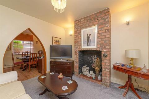 2 bedroom terraced house for sale, Station View, Nantwich
