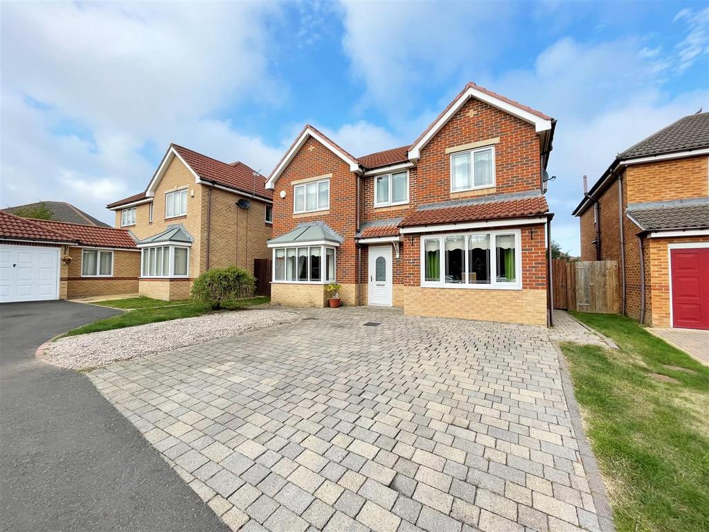Hayfield Close, Eden Park, Hartlepool 5 bed detached house £1,100 pcm
