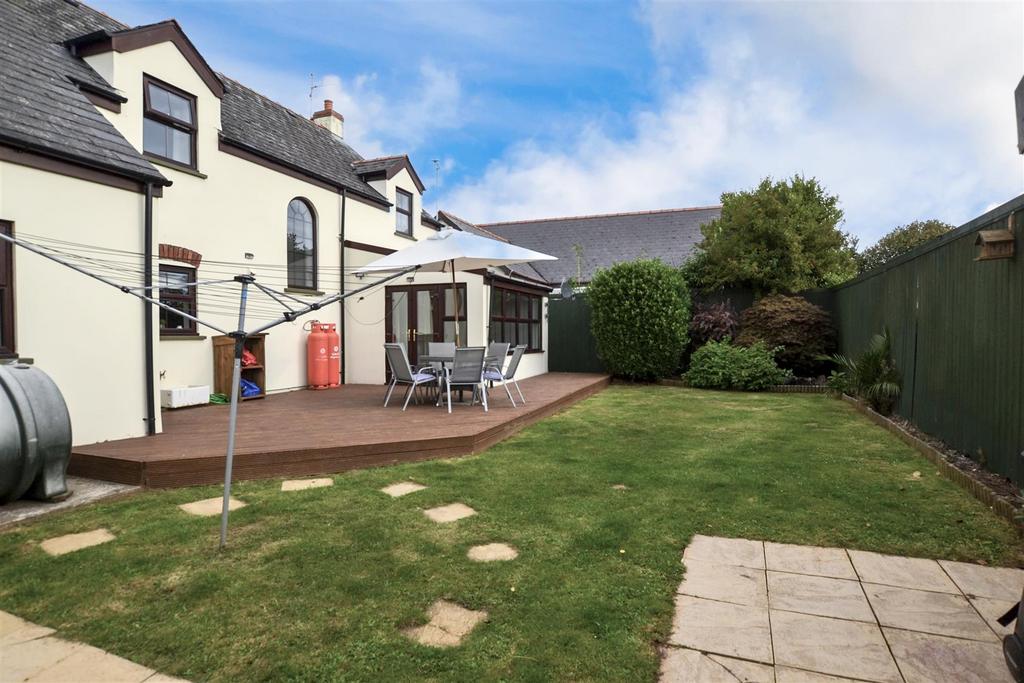 Parklands, St. Florence, Tenby 4 bed detached house for sale £425,000