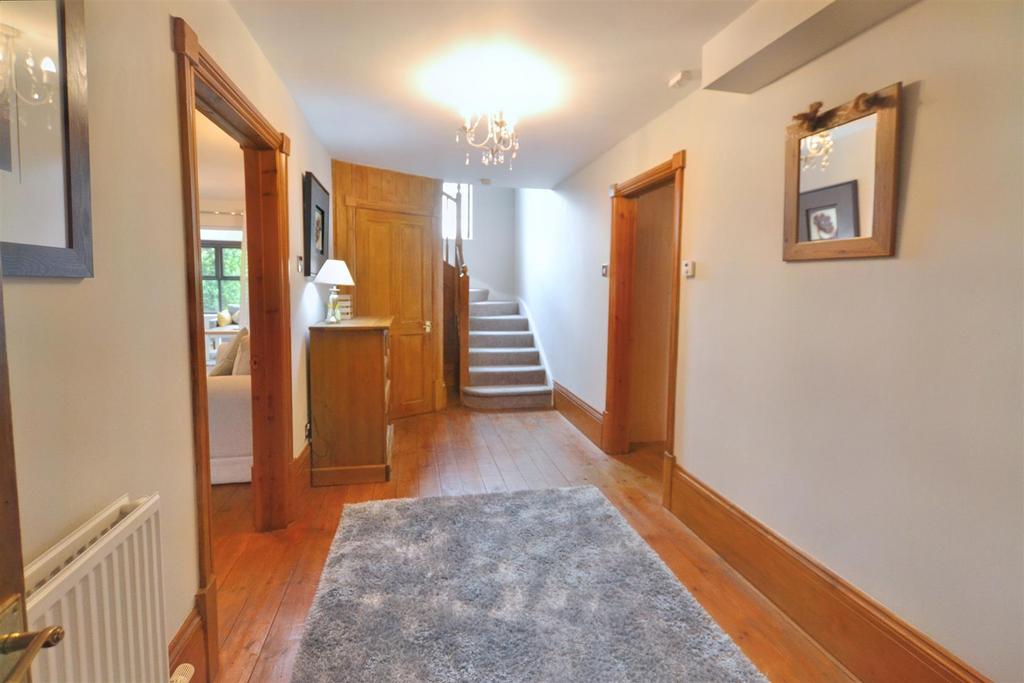Parklands, St. Florence, Tenby 4 bed detached house for sale £425,000