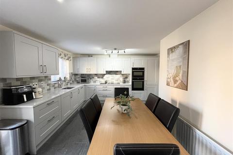 2 Chedworth Close, Walton, Peterborough, PE4 6FW