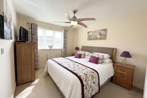 2 Chedworth Close, Walton, Peterborough, PE4 6FW