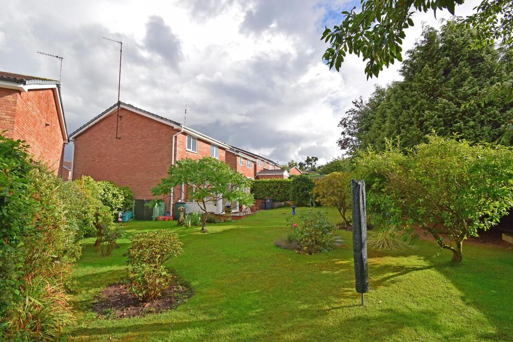 8 Crabtree Close, Northfield, Birmingham, B31 3XG 3 bed detached house