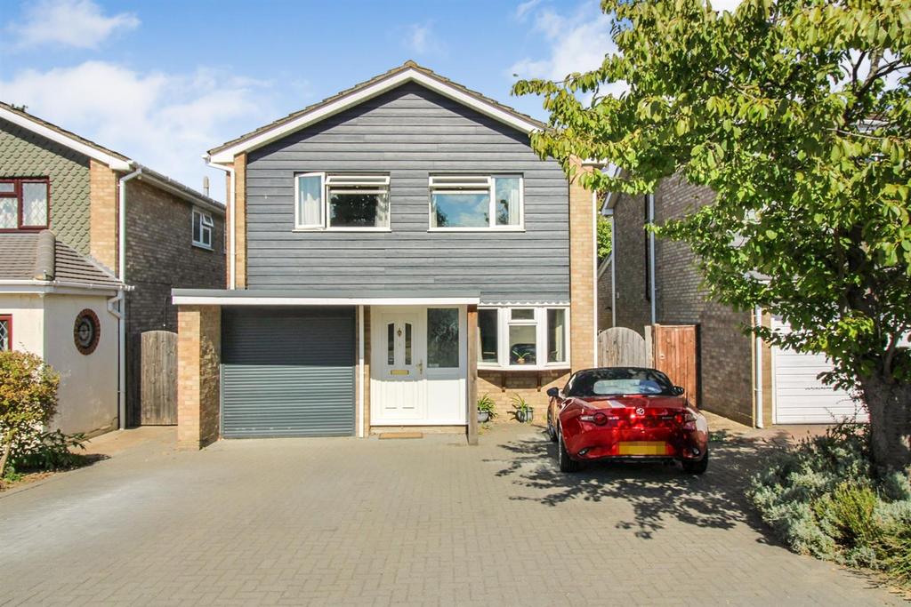 Canons Close, Bicknacre 4 bed detached house £530,000