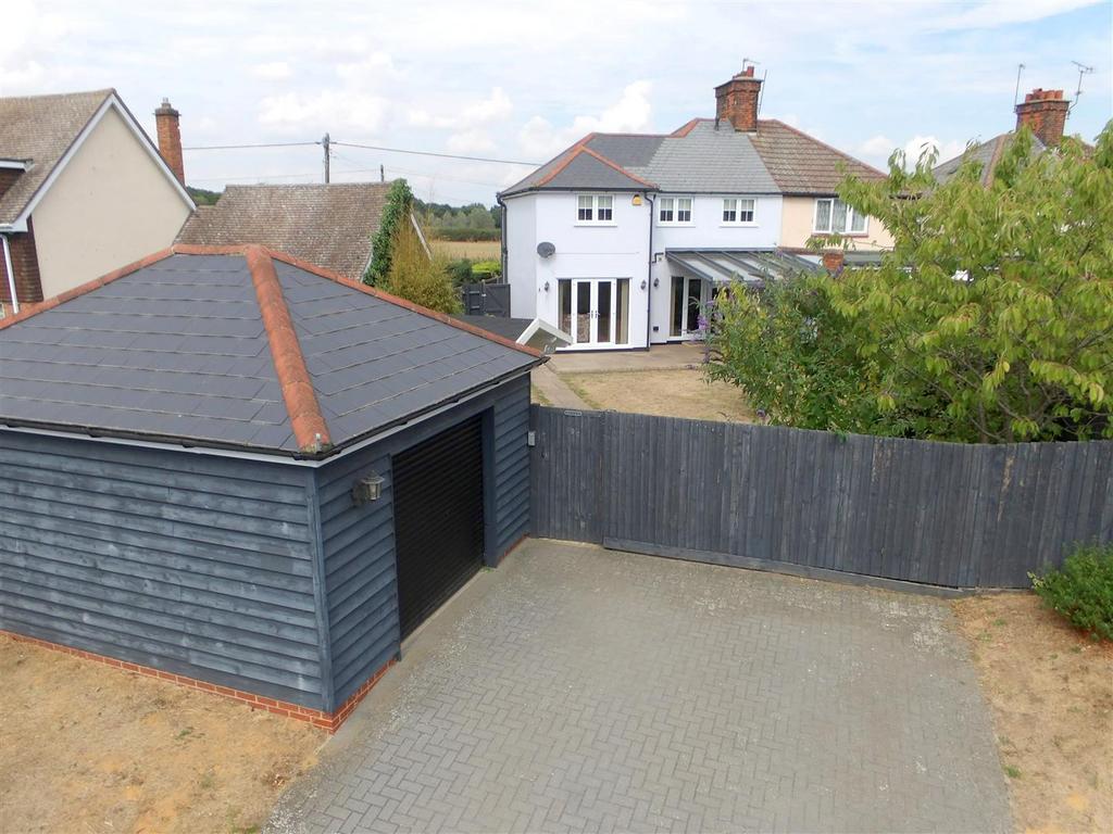 Maldon Road, Danbury 3 bed semidetached house £500,000